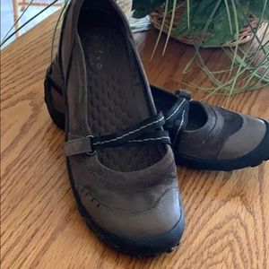 Clark’s Provo dark taupe leather shoes